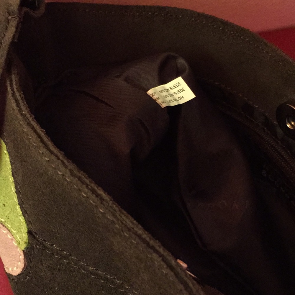 New York and Co small 100% cow suede shoulder bag - Picture 6 of 6